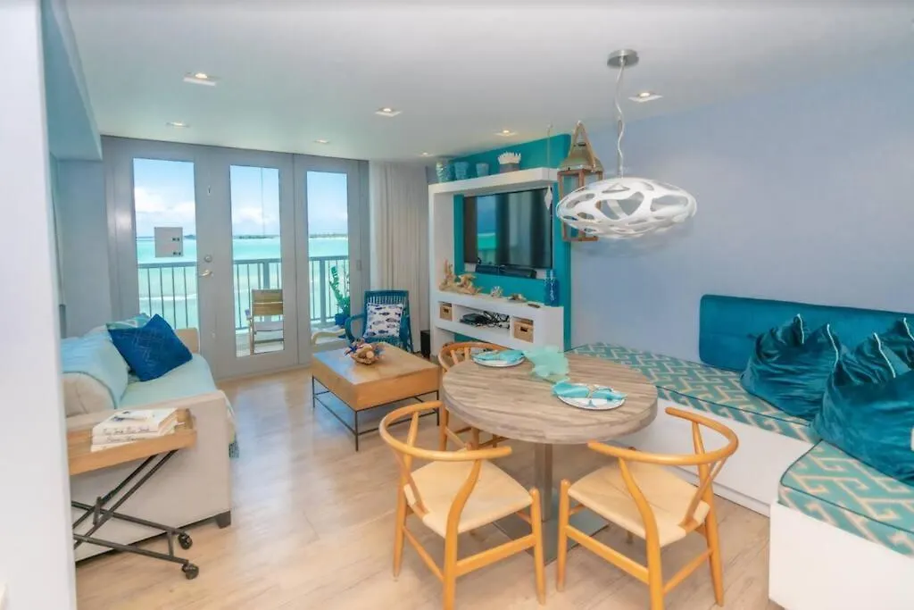 Holiday home Enchanted Honeymoon Isla Verde Beachfront San Juan