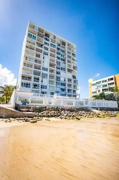 Holiday home Enchanted Honeymoon Isla Verde Beachfront San Juan